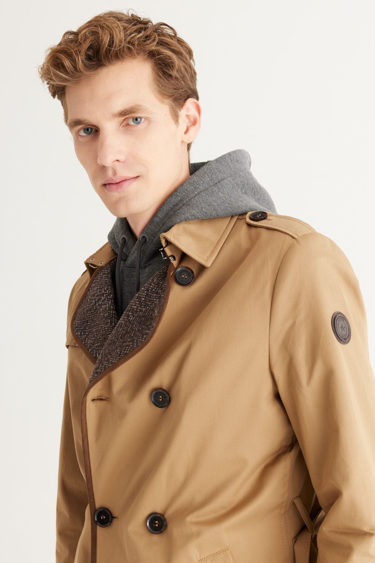 Men's beige standard fit normal cut shirt shirt collar cotton trench coat