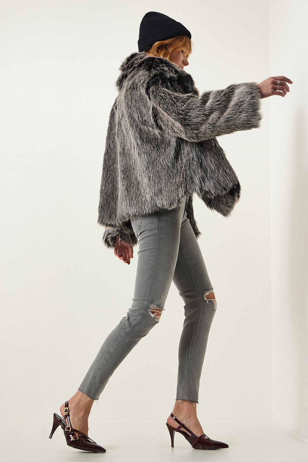 Gray Premium wide collar artificial fur jacket FN03169