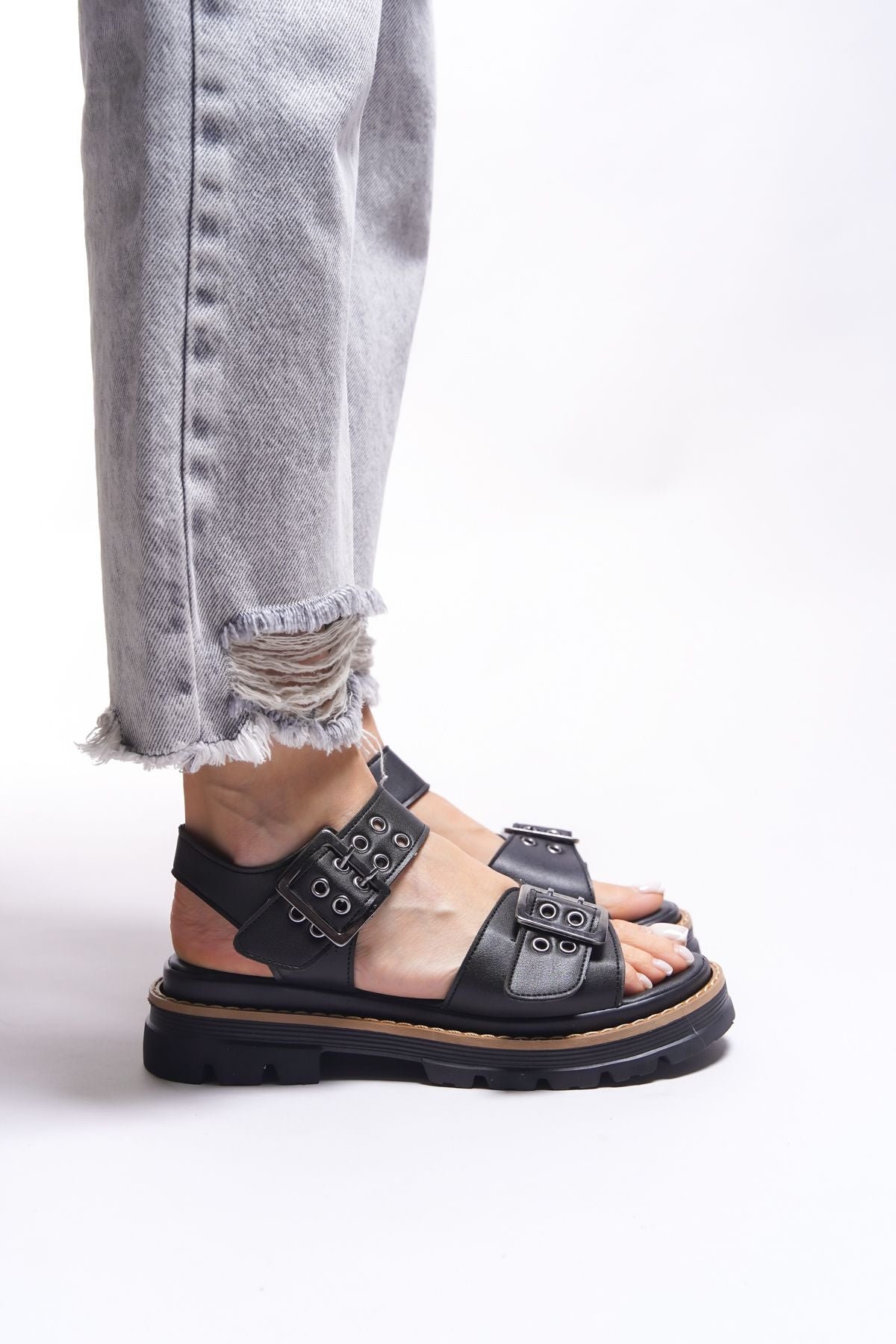 SYANLond Woman Sandals 0012740 Black