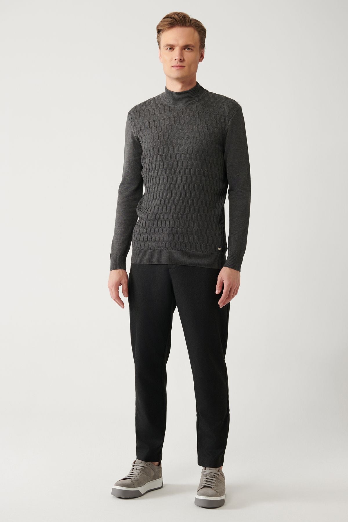 Men's dark gray half fisherman collar cotton knitwear sweater E005106