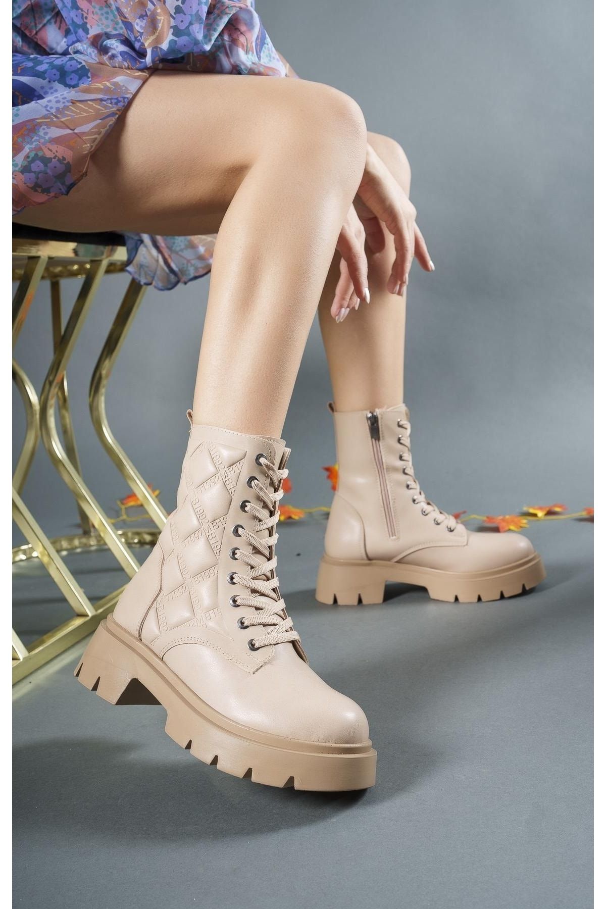 Woman 3D printed postal boots 0012200 nude