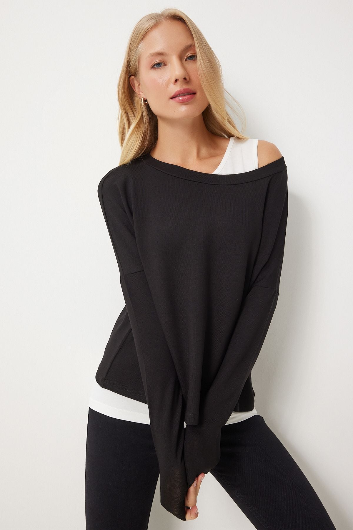 Women's Black Athlete Binary Knitwear Knitting Blouse EN00619