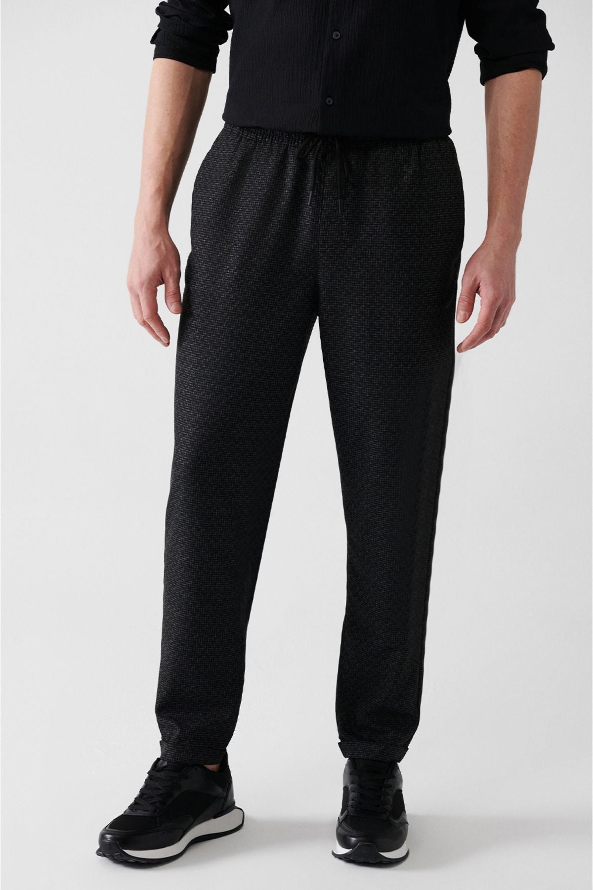 Flexible jogger pants with lace -up lace with a men's black waist A31y3008