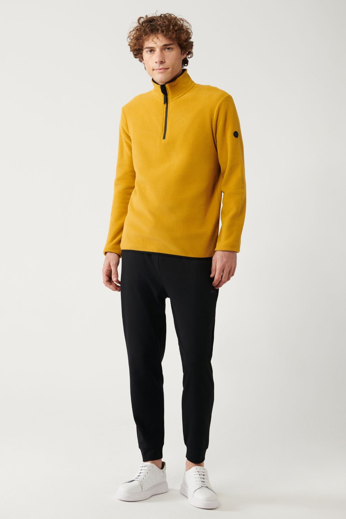Men's mustard cold -resistant half -zipper with perpendicular collar polar sweatshirt E001068