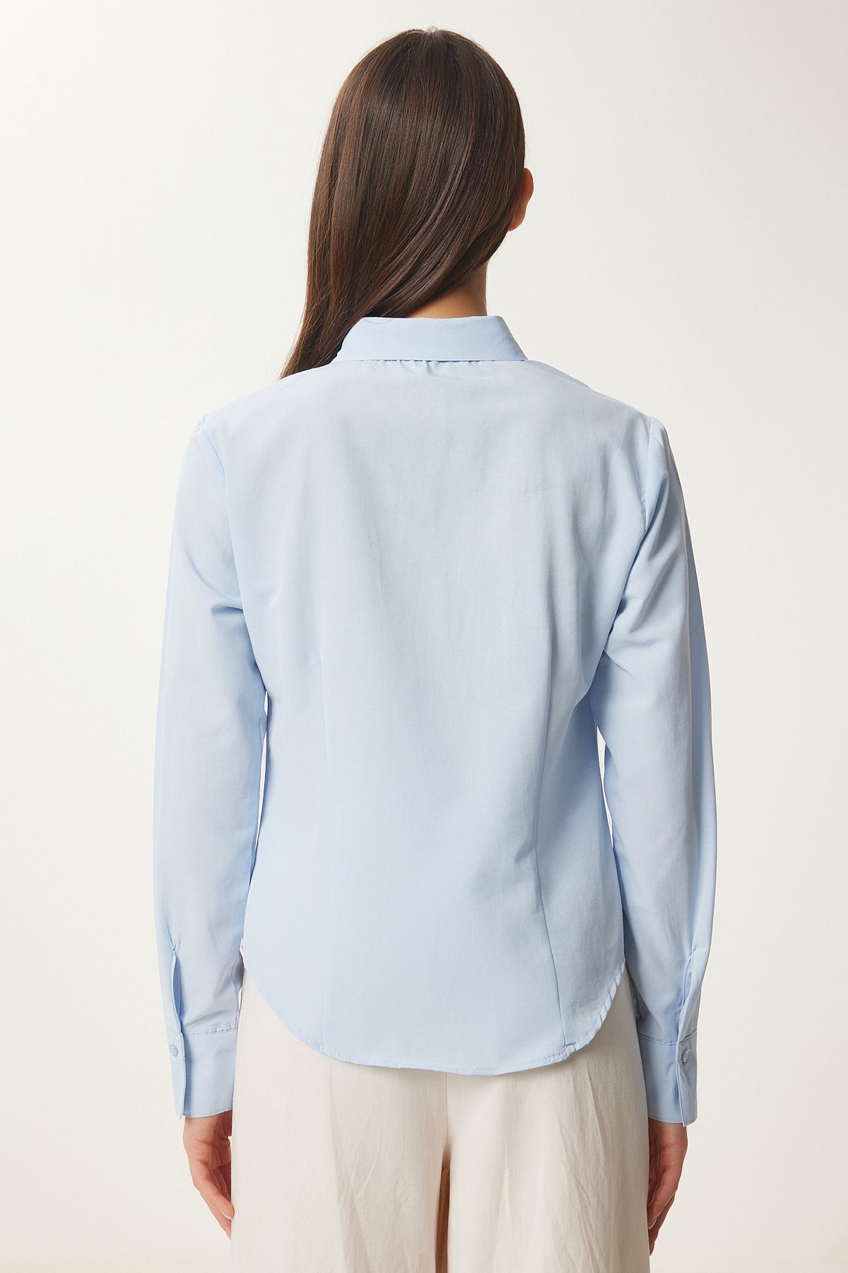 Woman Sky Blue Button Basic Shirt RQ00001