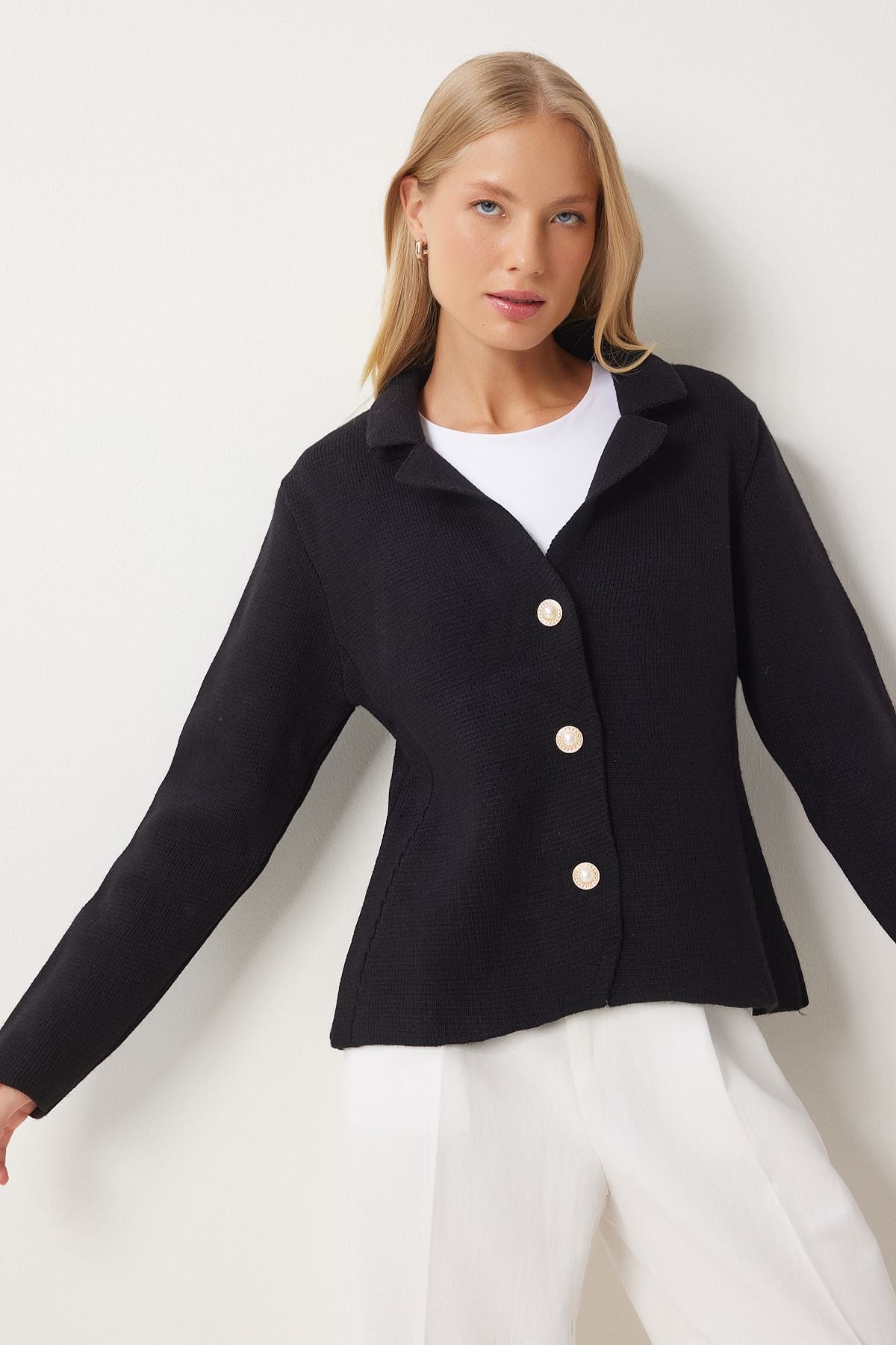 Women's Black Pearl button detailed knitwear cardigan jacket yu00019