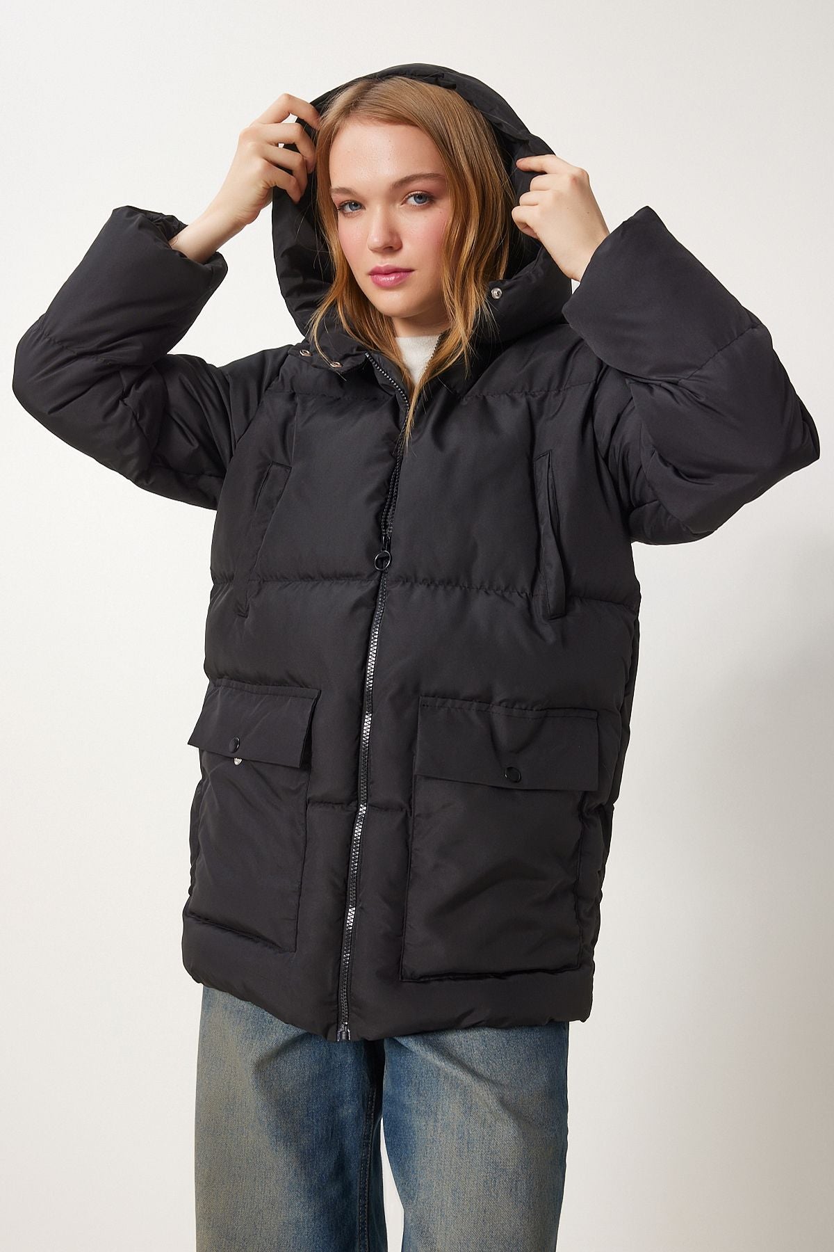 Female black hooded swelling coat HK00023