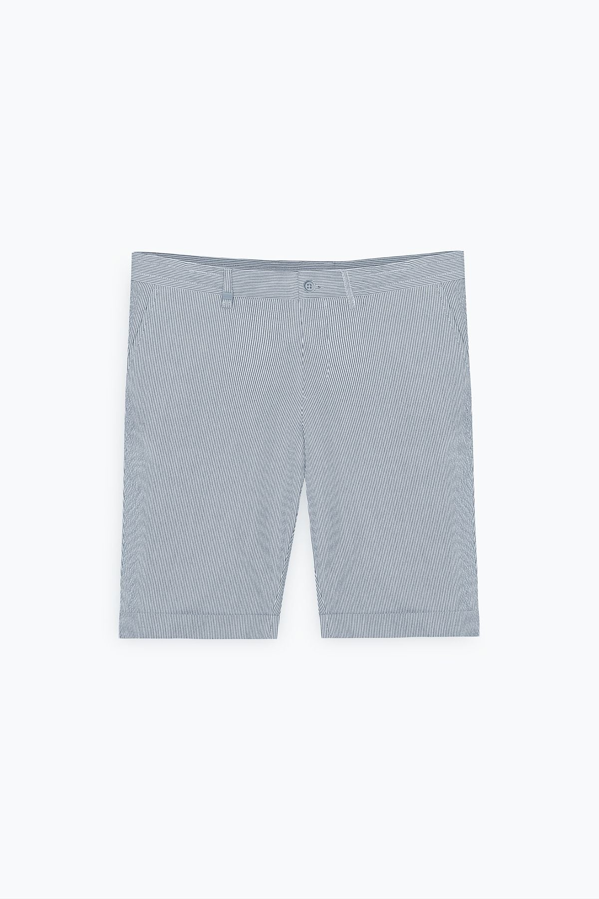 Men's navy blue-white slim fit narrow-cut cotton waist connected side pockets with patterned shorts