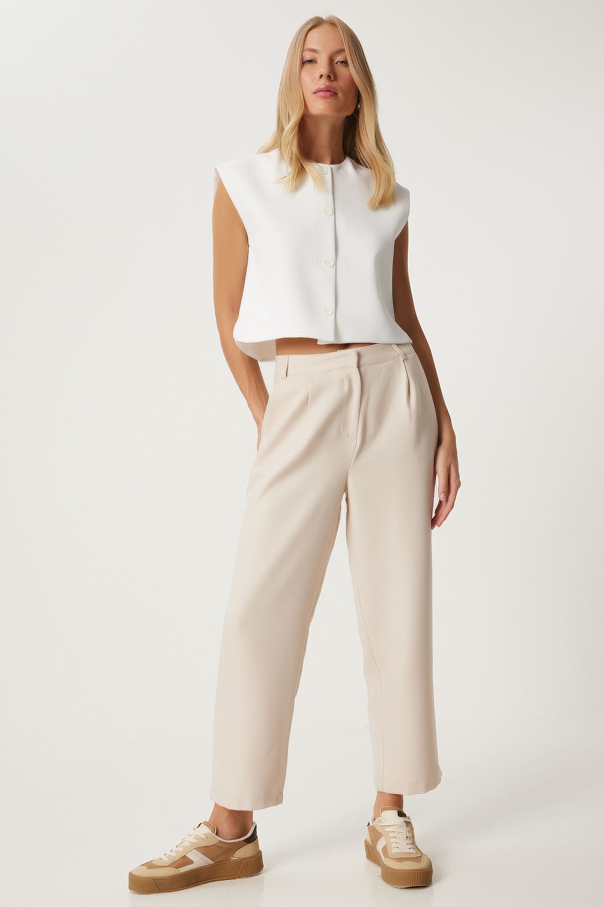 Women's cream pipe trousers FN03310