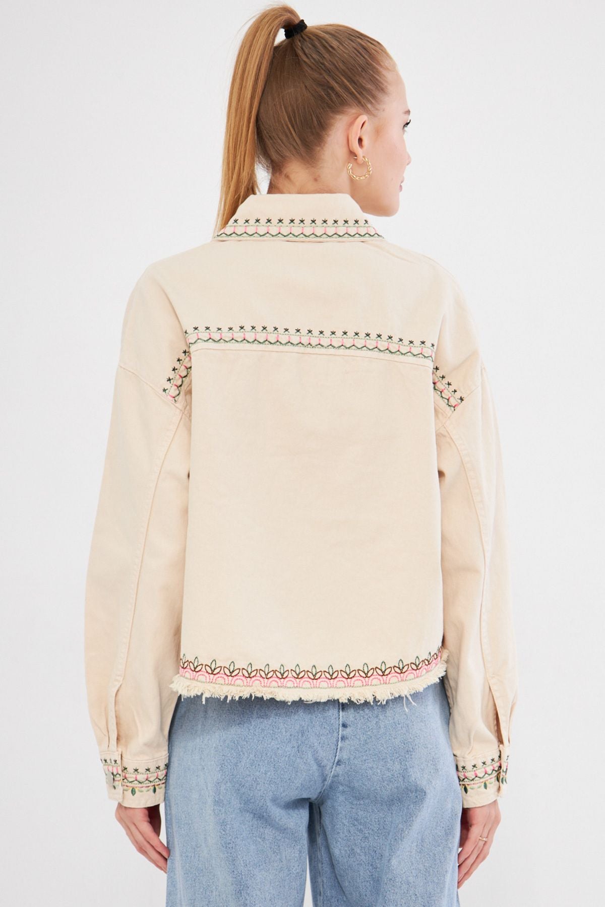 Female Beige Embroidery Pocket Skirt Tip Tassel Shirt Jacket ARM-25K025005