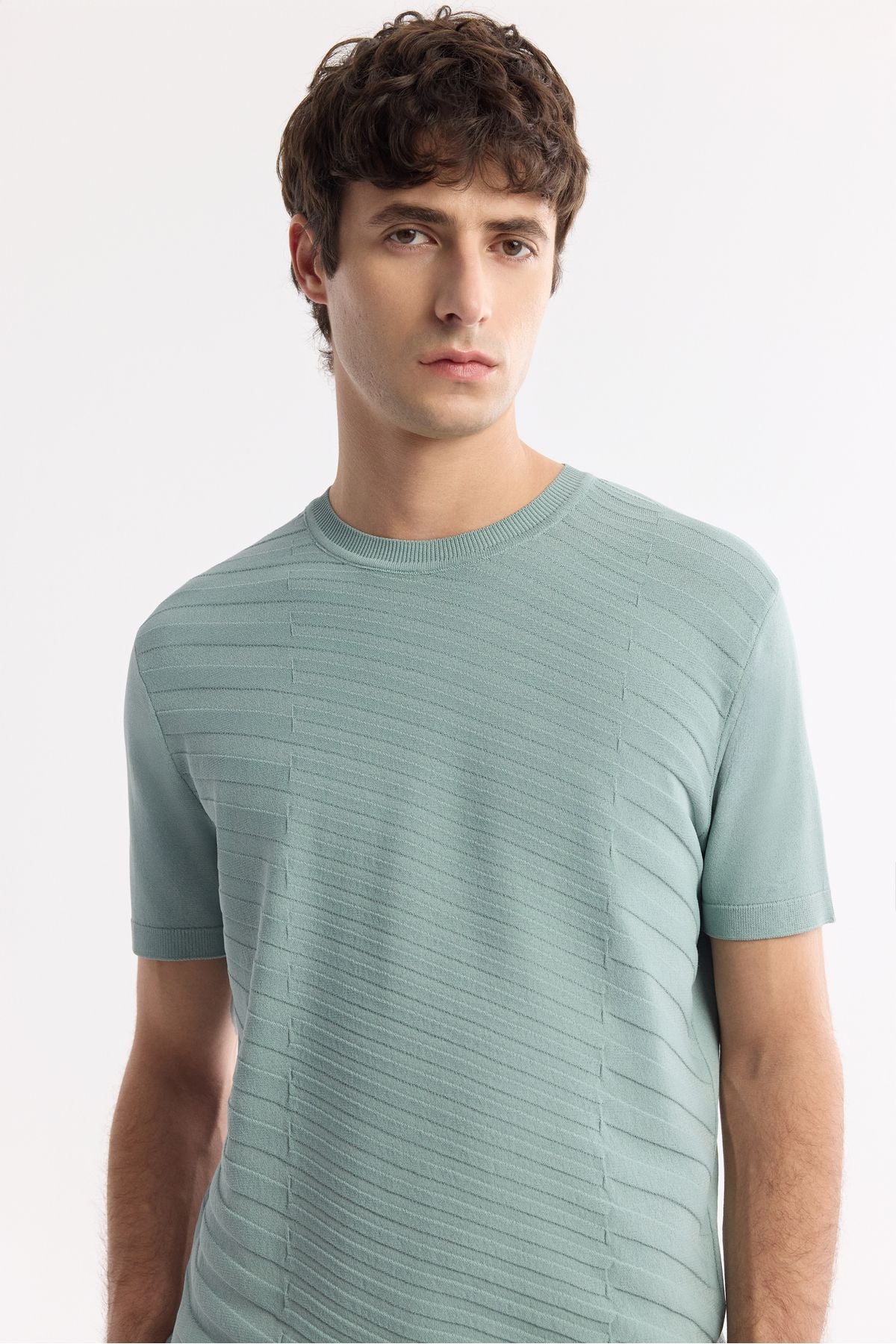 Men's Nile Green Bicycle Neckline Jacquar Detail Rayon Triko T-shirt A51y5004