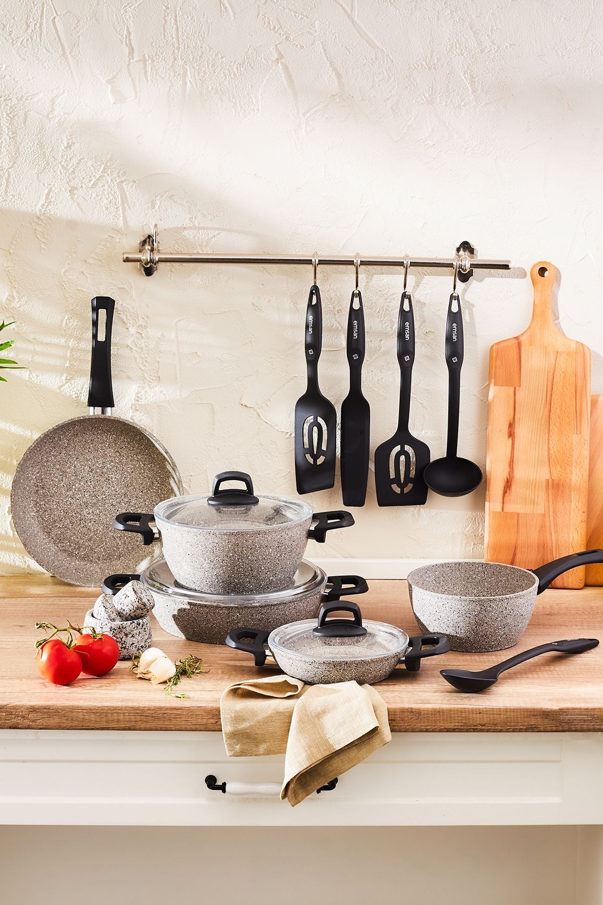 New Harmony 13 Piece Cookware Set Gray