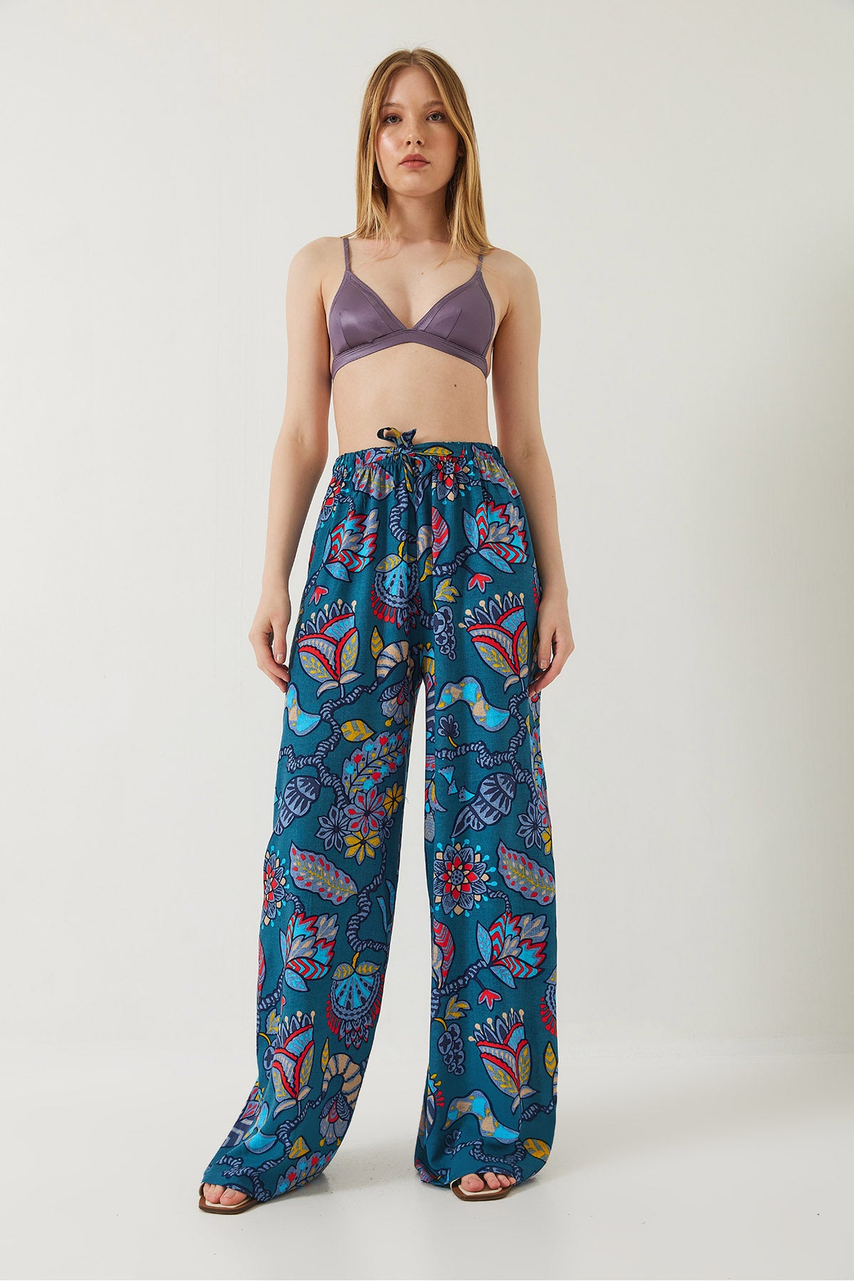 Women's Waist Tied Patterned Viscose Trousers 60261354