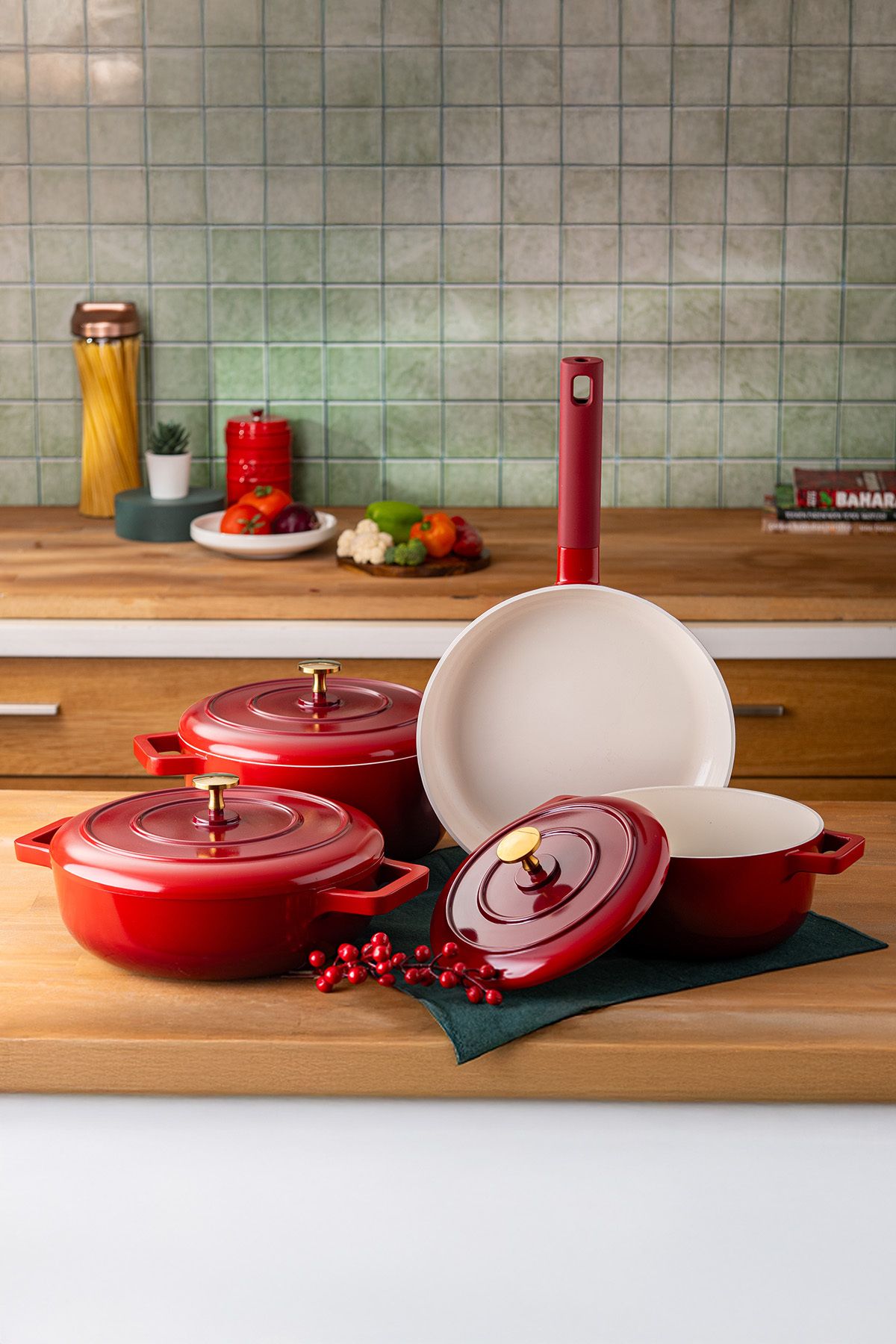 Red Royal 7 Piece Cookware Set