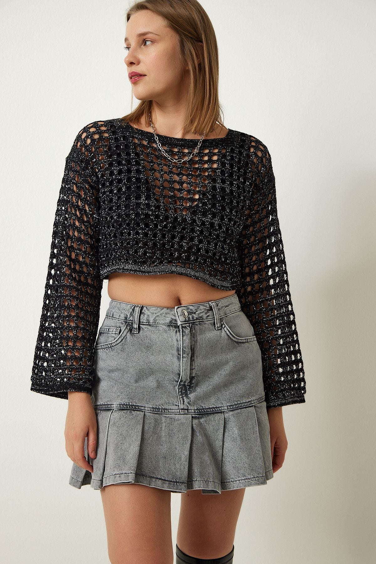 Female Black Outlide Crop Triko Sweater Ew00007