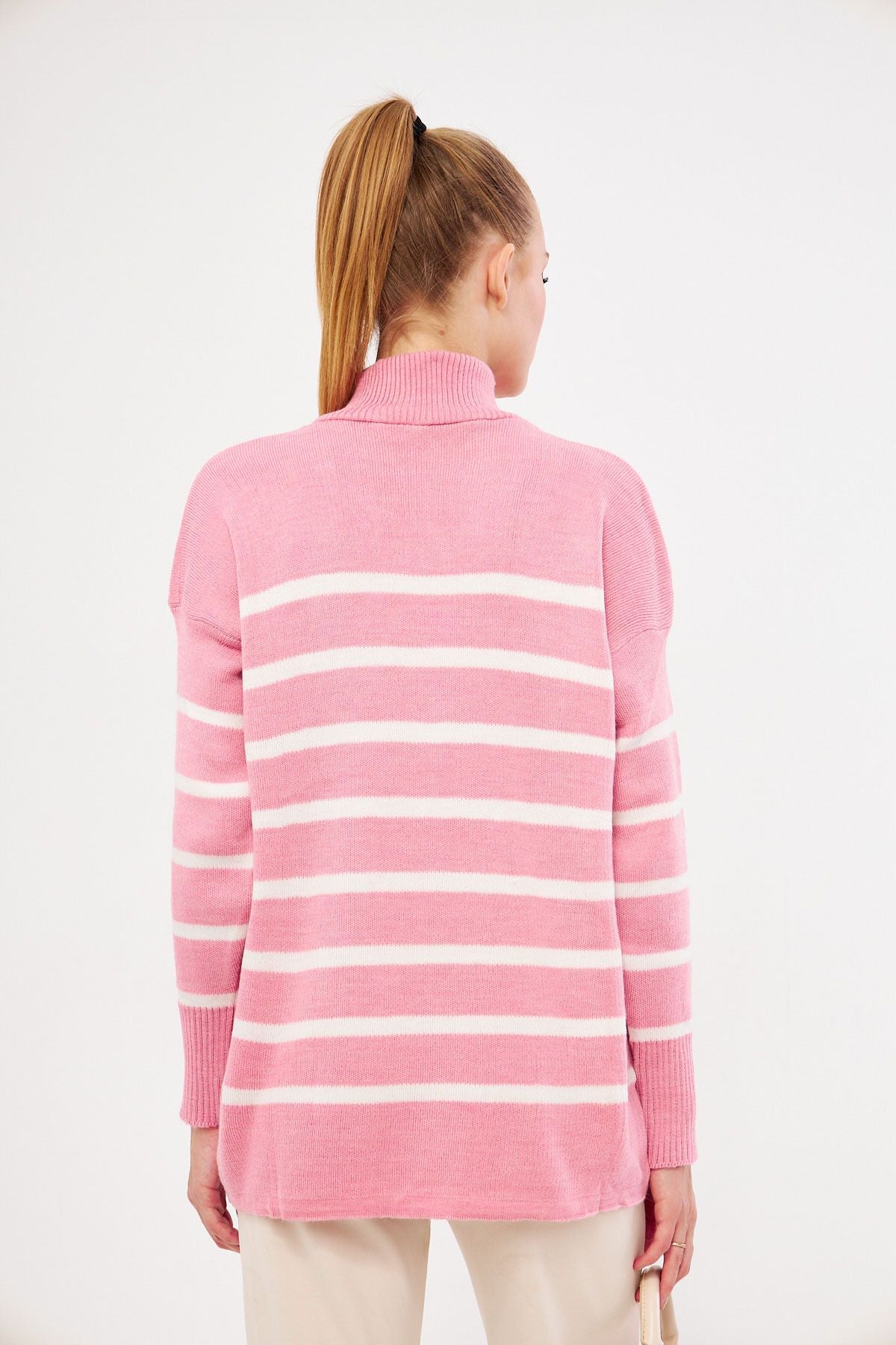 Female Powder Zipper detailed striped knitwear sweater ARM-25K069007