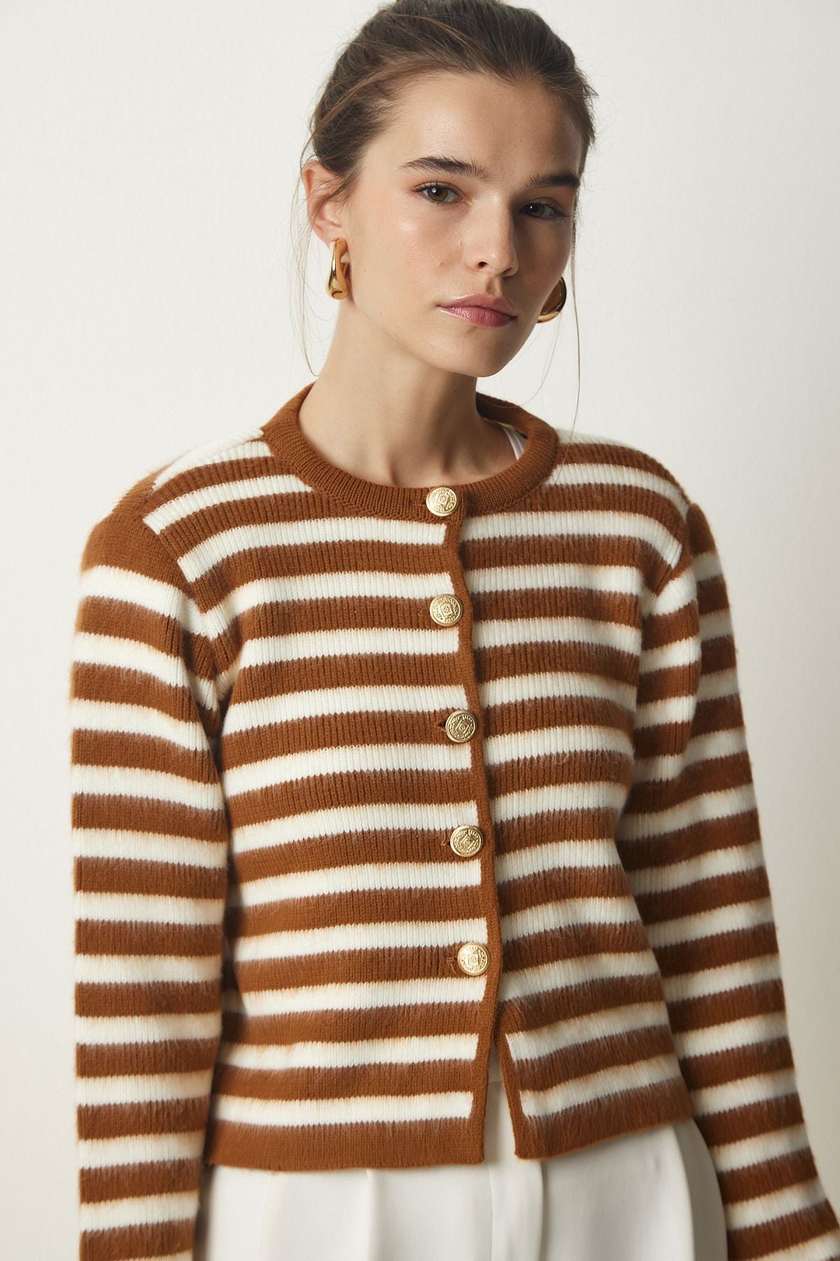 Female Tile Metal Button Detailed Triko Cardigan PF00043