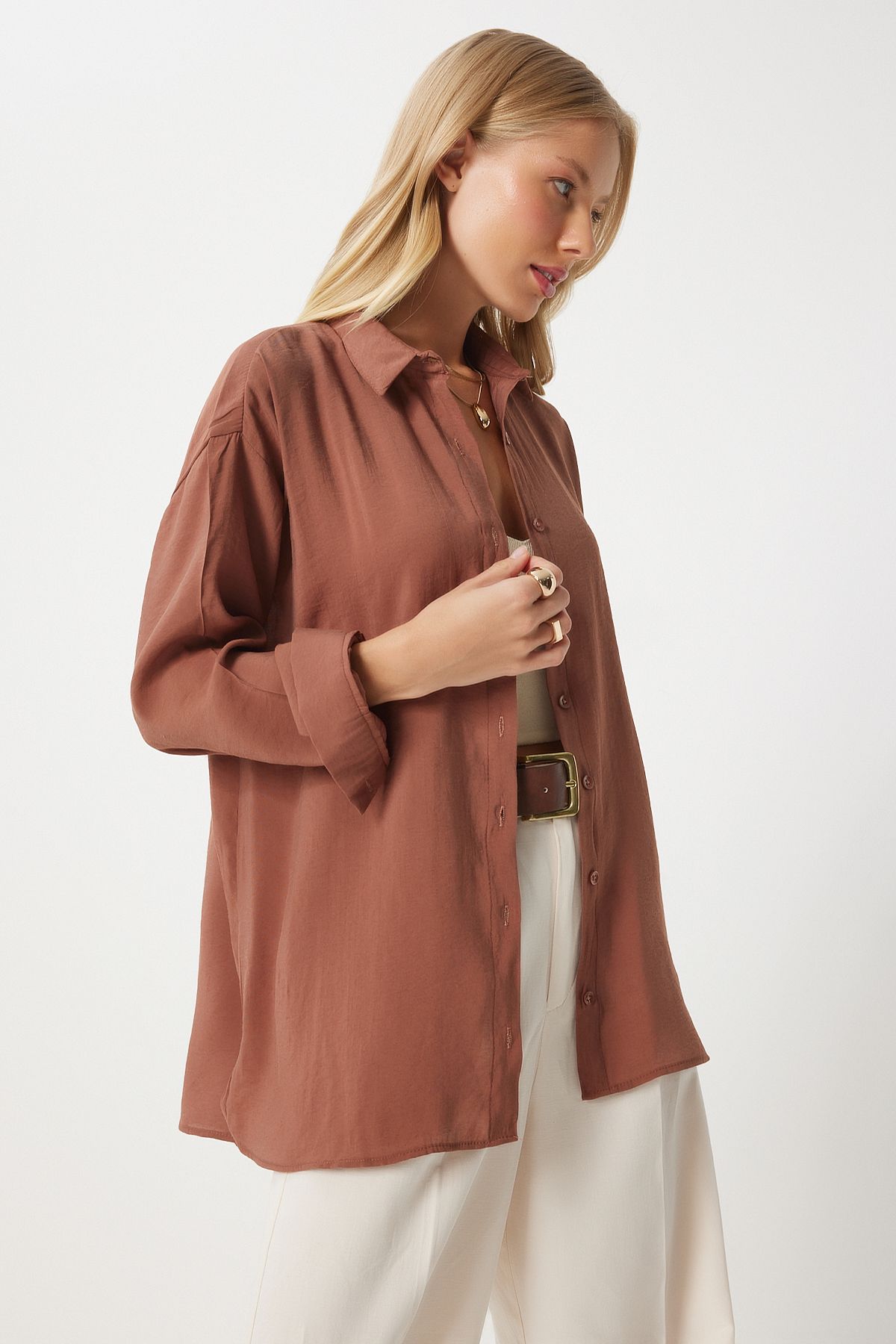 Woman Brown Oversize Long Linen Ayrobin Shirt to00141