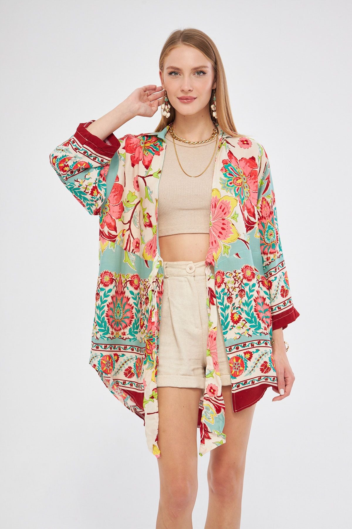 Female Bordeaux Patterned front-binding kimono shirt ARM-24Y001080