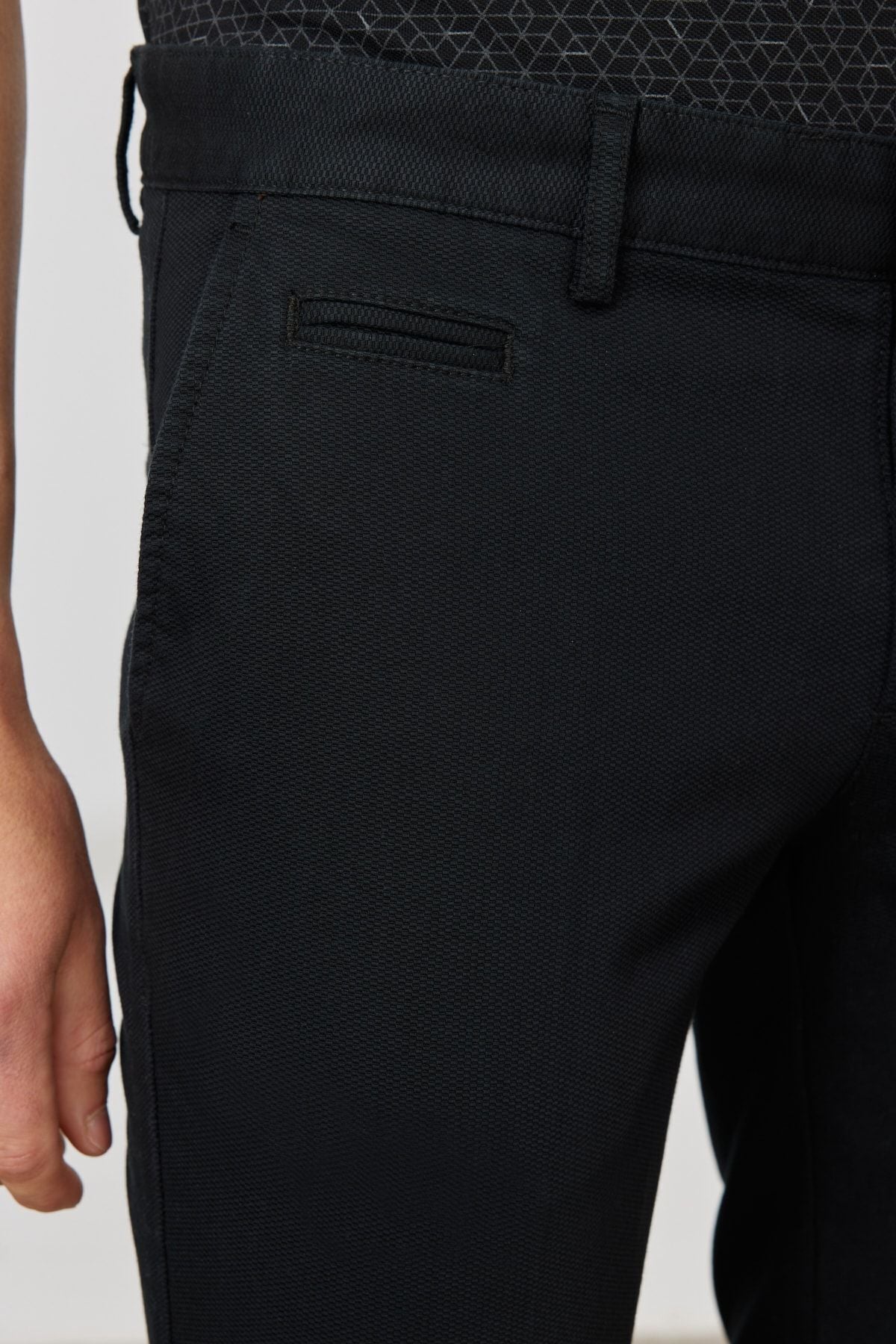 Men's black slim fit narrow -cut side pocket cotton flexible Acharted Pants