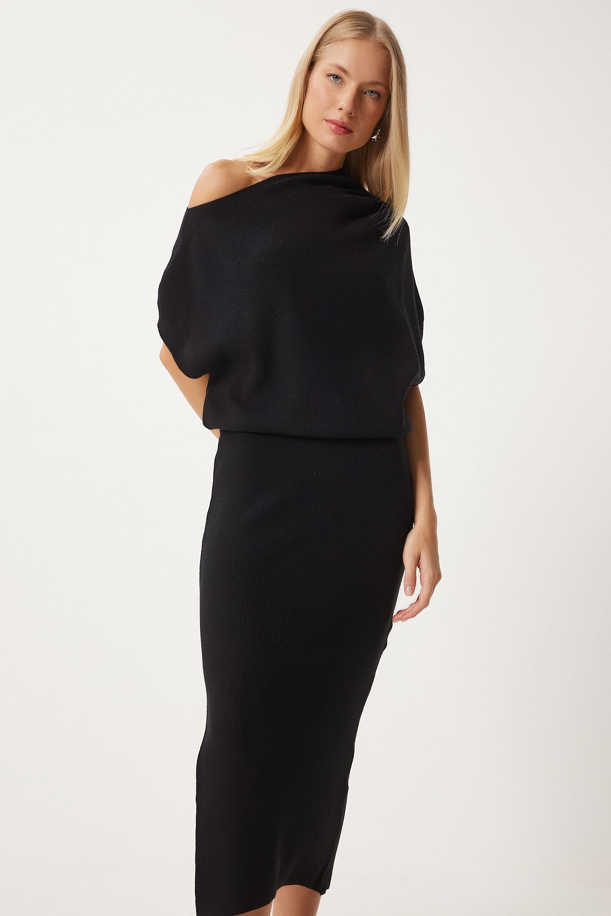 Female black single shoulder blouse knitwear skirt set FN03355