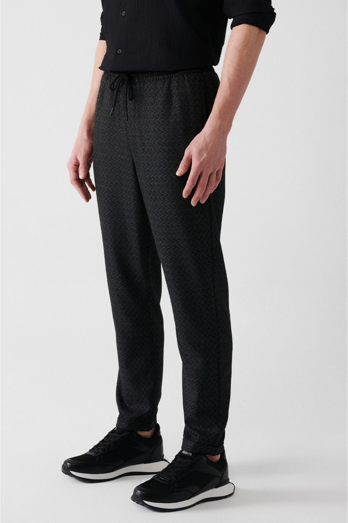 Flexible jogger pants with lace -up lace with a men's black waist A31y3008