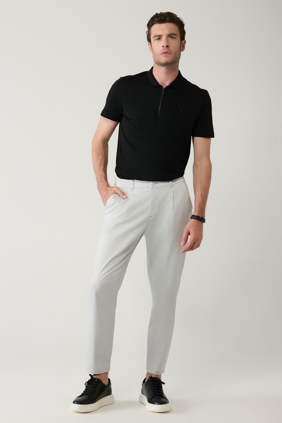 Men's light gray classic waist pants A41y3037