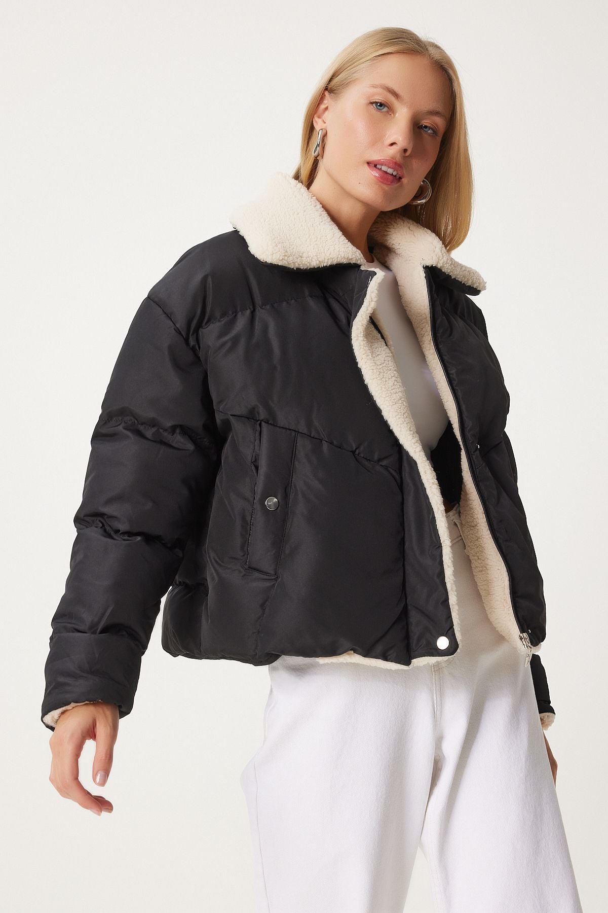 Female black plush detailed inflatable coat nt00431