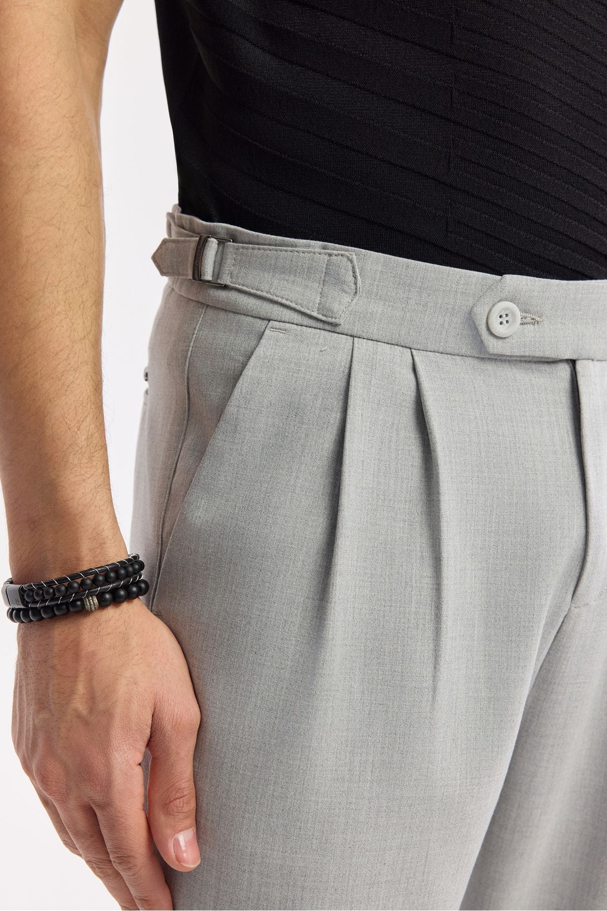 Men's Gray Classic Lumbar Pleeled Appecit Detailed Gordion Carrot Fit Pants A51y3026