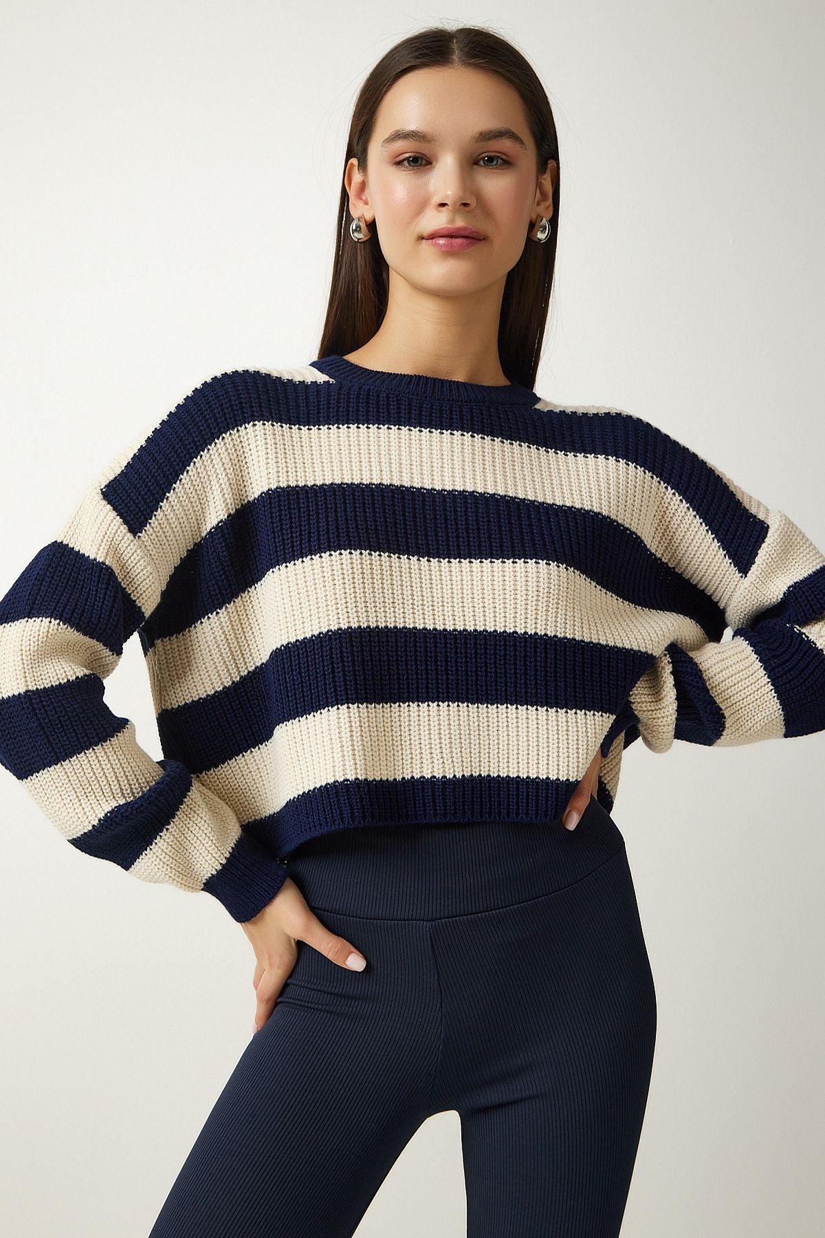 Woman Navy Blue Cream striped Crop Knitwear sweater PF00058