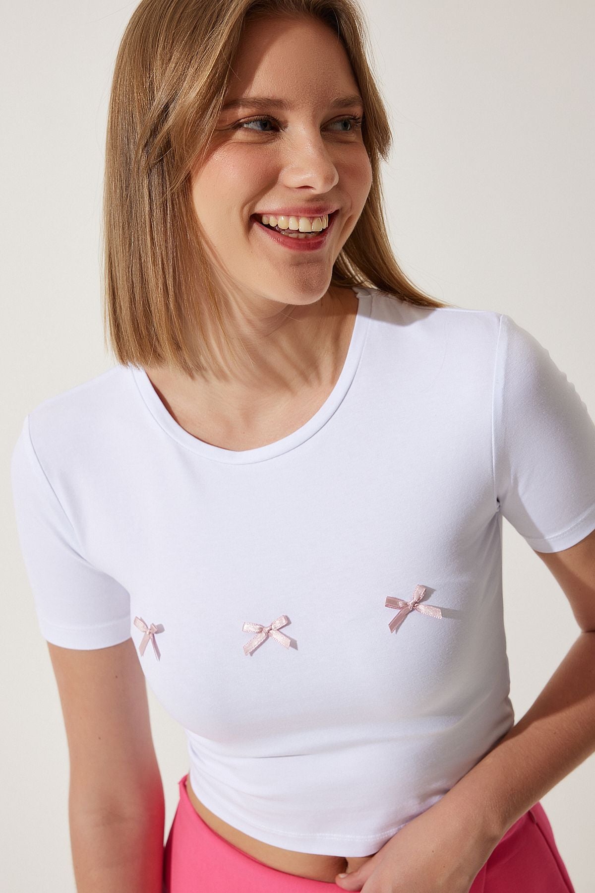 Women's White Bow Detail Crop T-Shirt MC00279