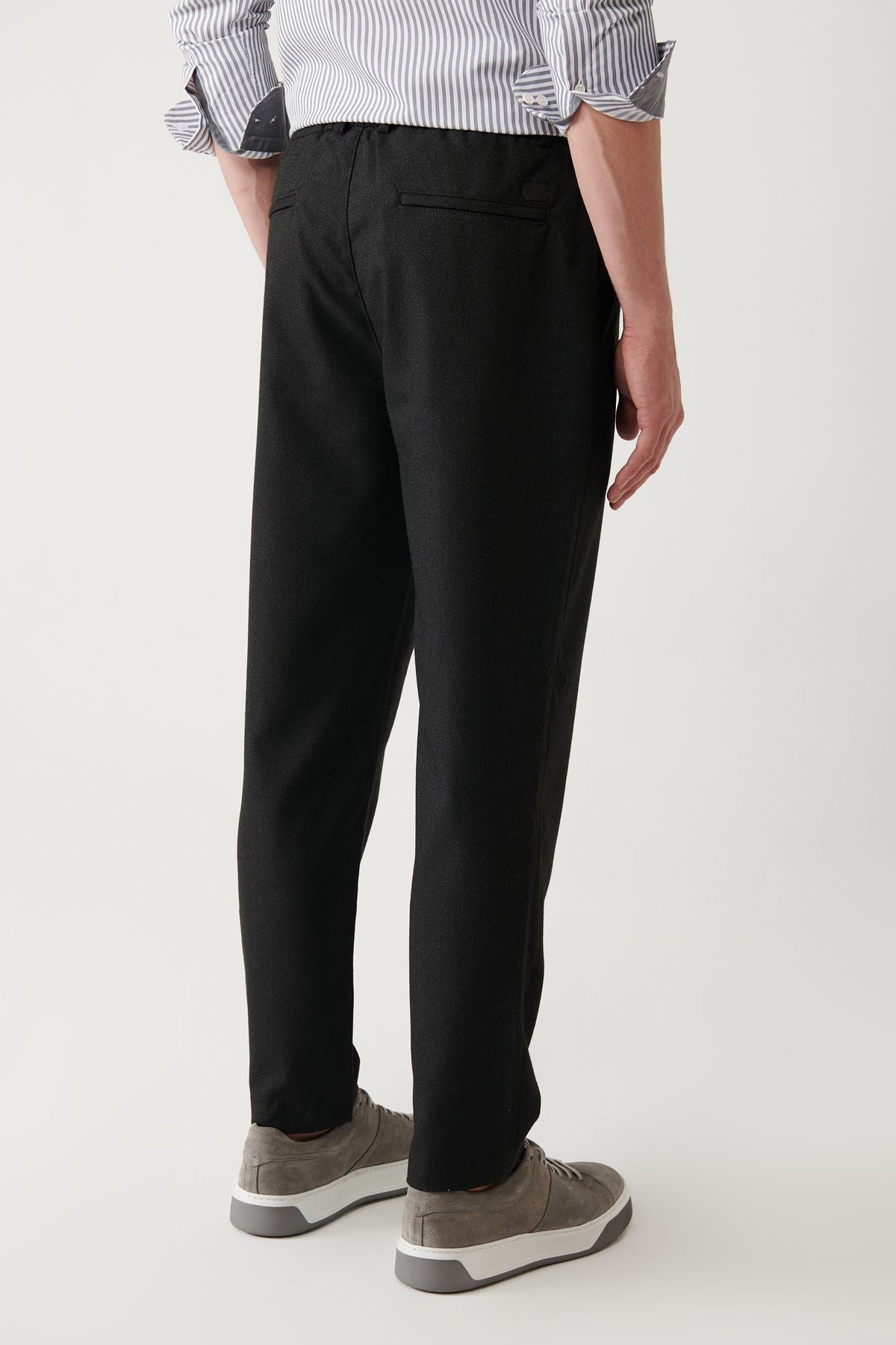 Men's Black Waist Extraction Chino Pants A32Y3080