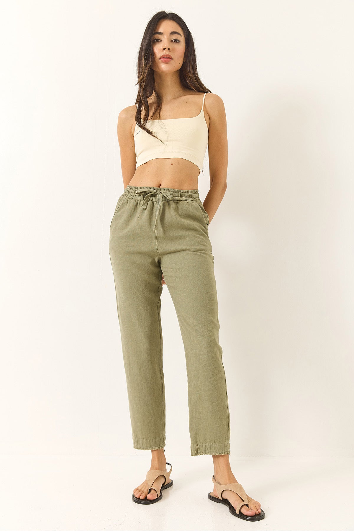 Women's Tie Waist Detailed Pocket Linen Carrot Trousers YP5134 60283180