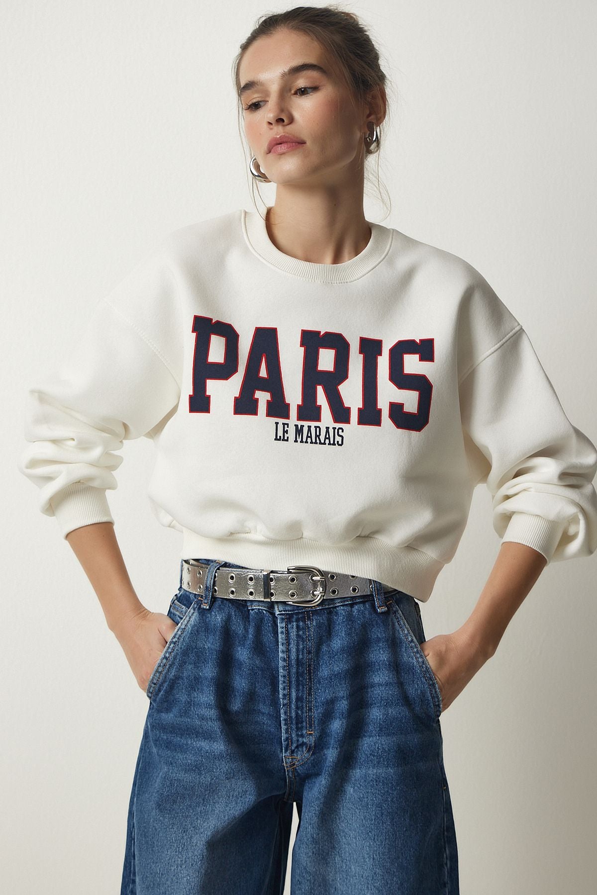 Female Ecru Printed Crop knitting Sweatshirt HF00444