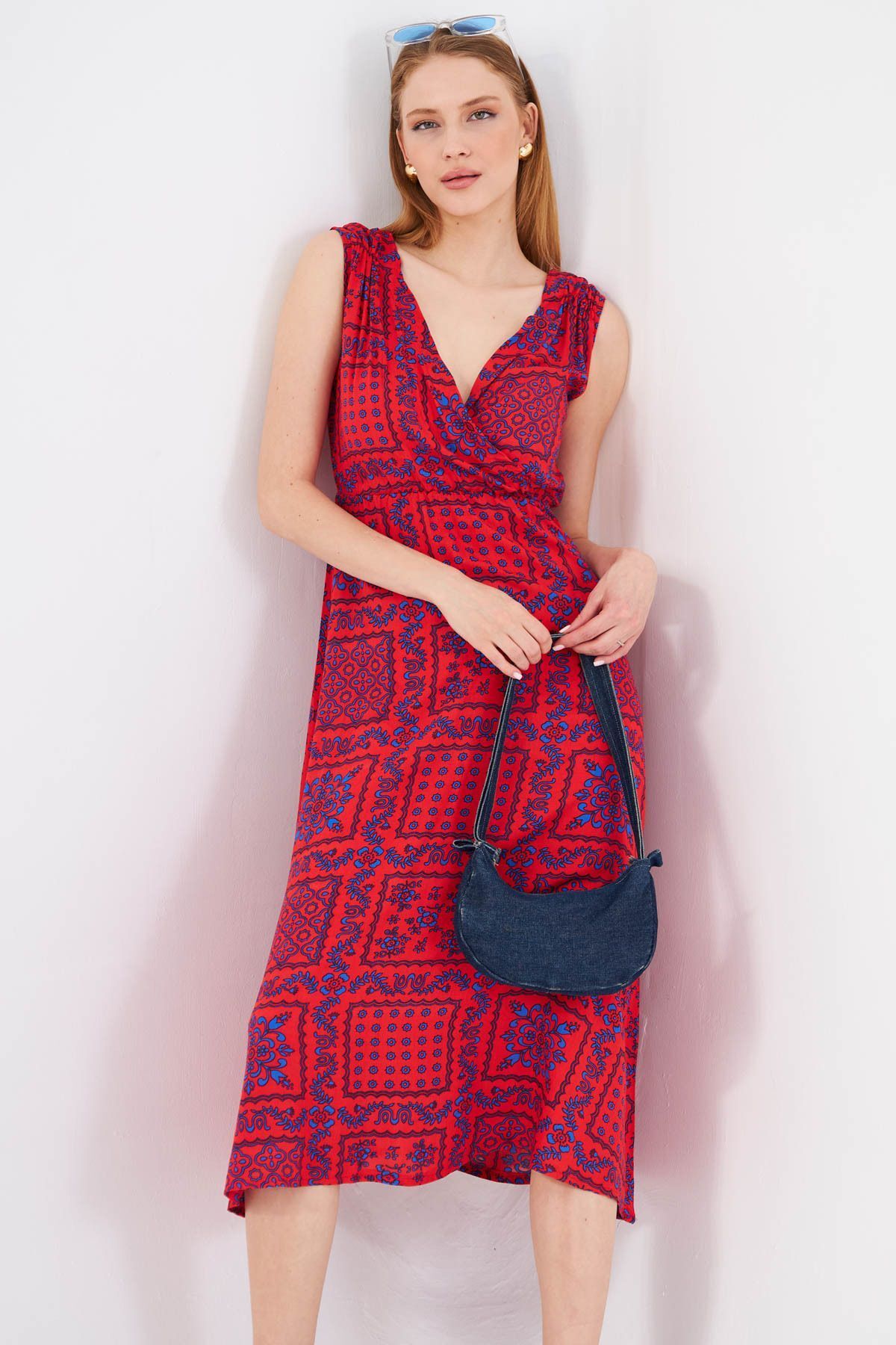 Female coral patterned waist and shoulder tire-cruve collar midi height skirt dress ARM-24Y001052