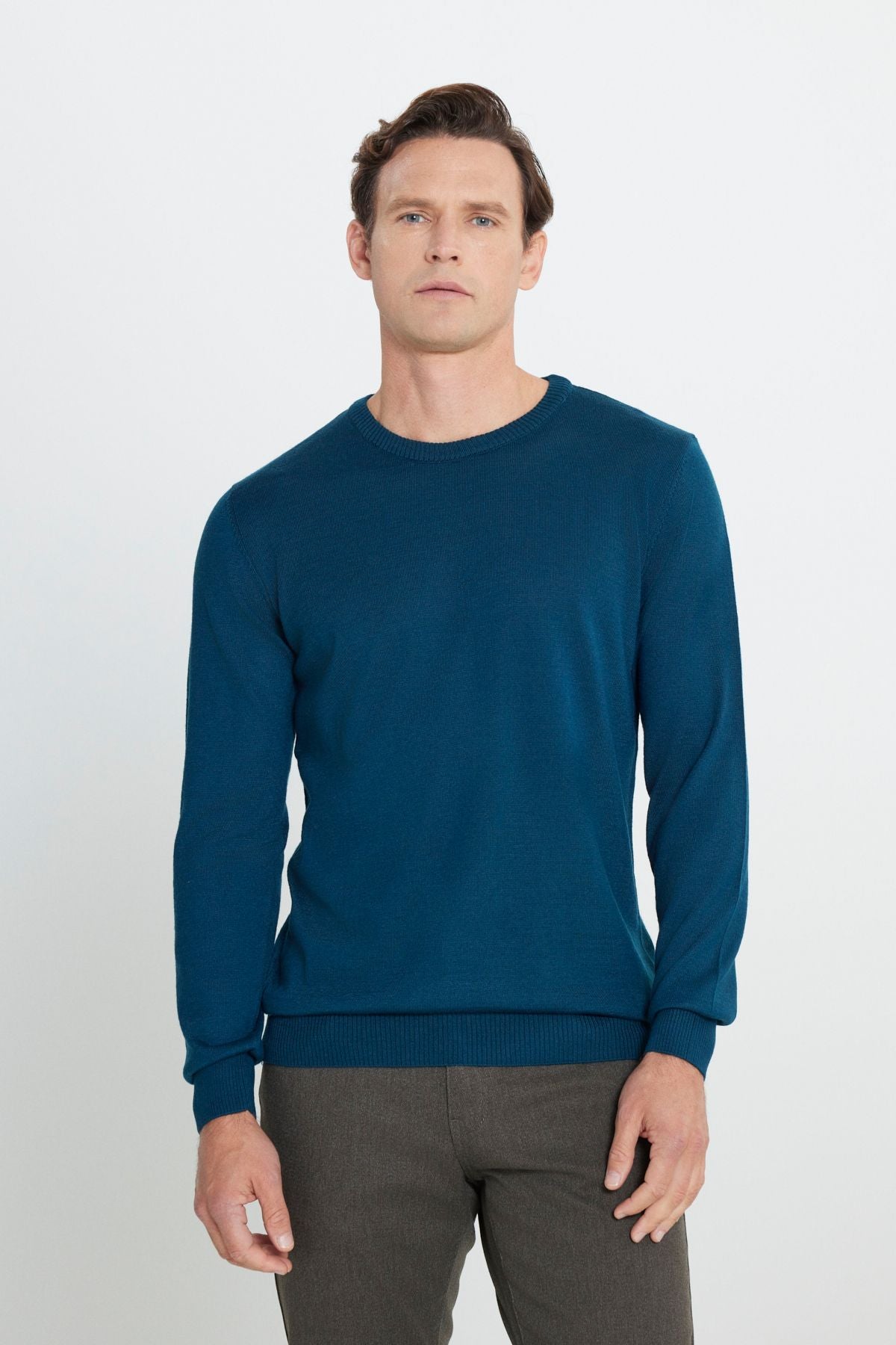 Men's Petroleum Standard Fit Normal Normal Class Bicycle Doop Comfortable Knitwear Sweater