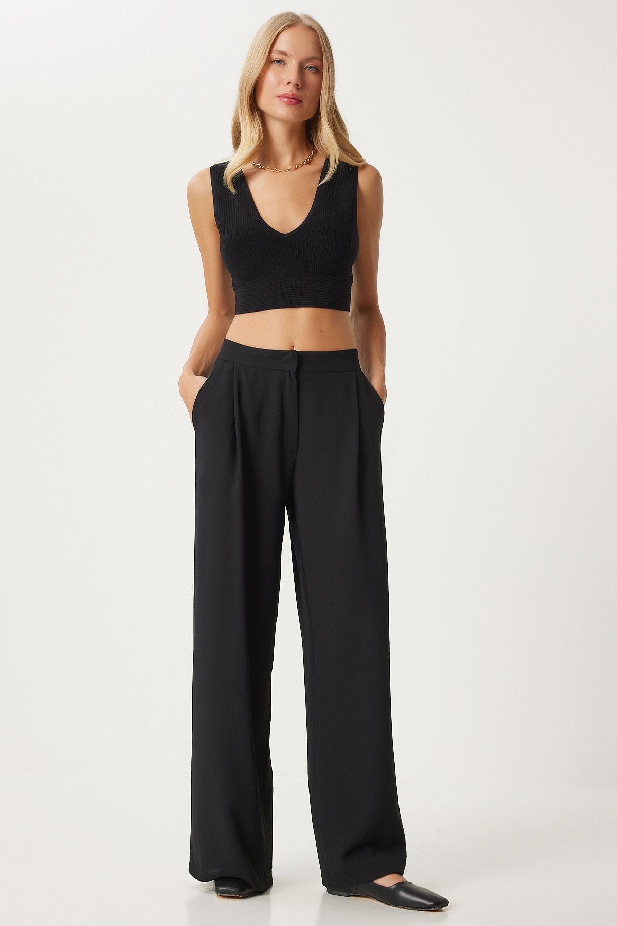 Female black pleated weaving palazzo pants ul00038