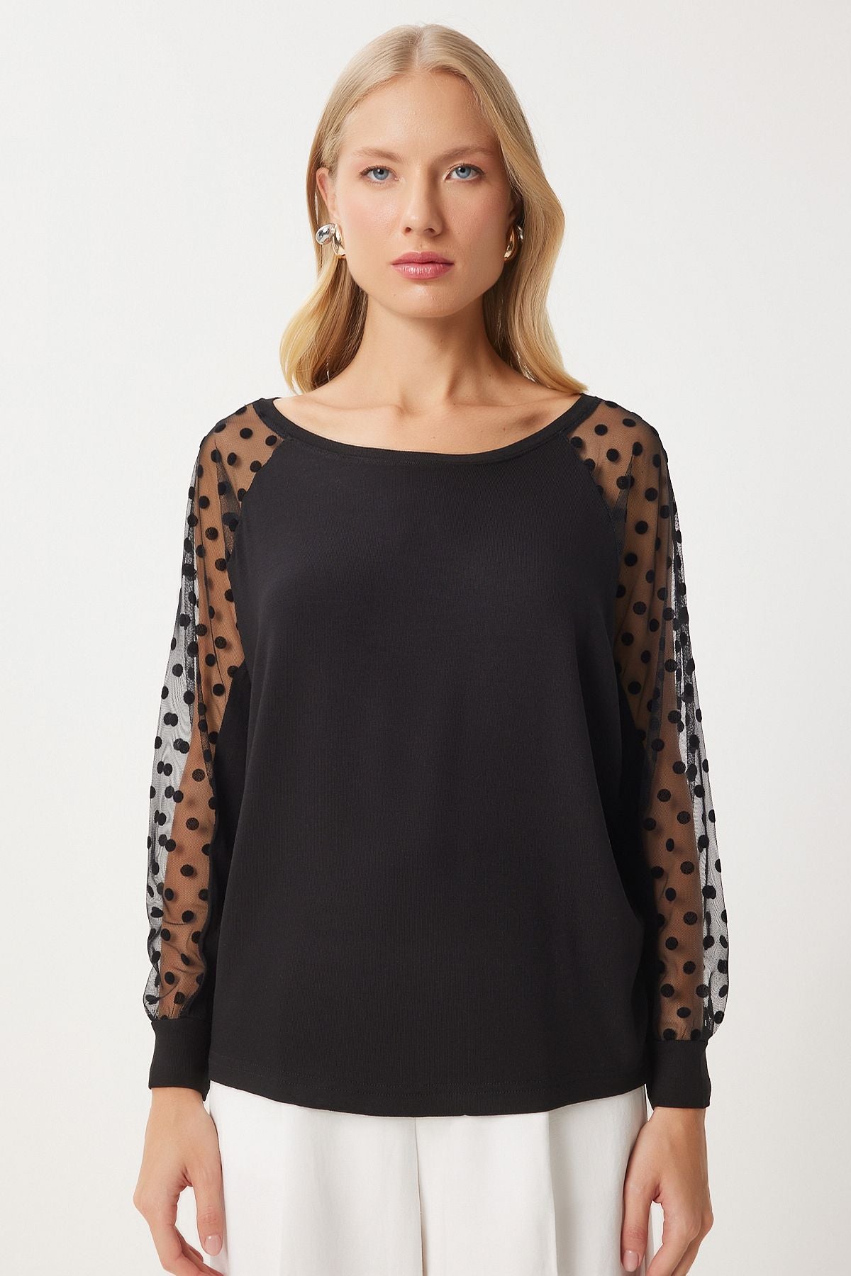 Female black polka dot tulle detailed viscose blouse EN00625