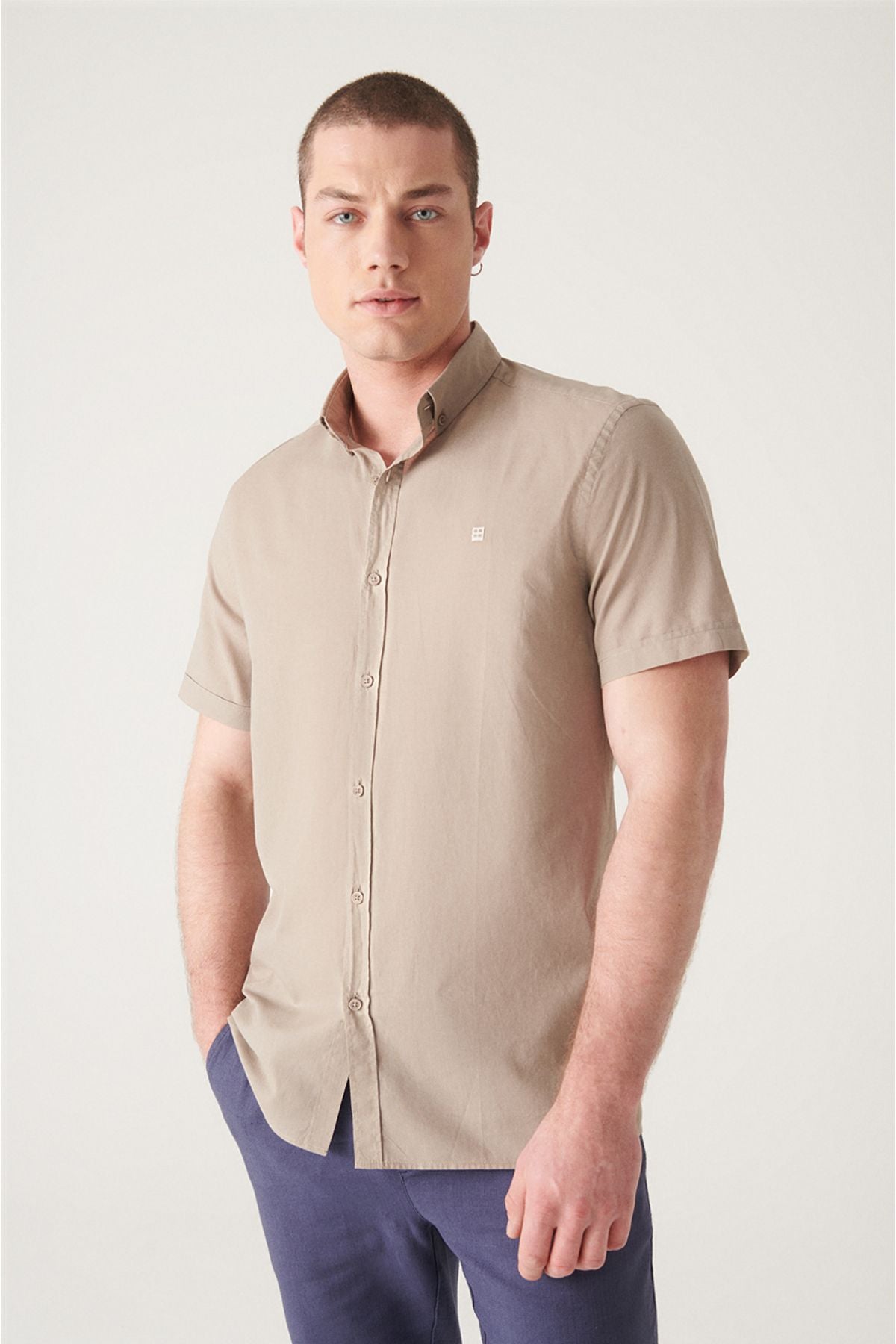 Men's mink buttoned collar 100 %cotton soot short sleeve shirt E002210