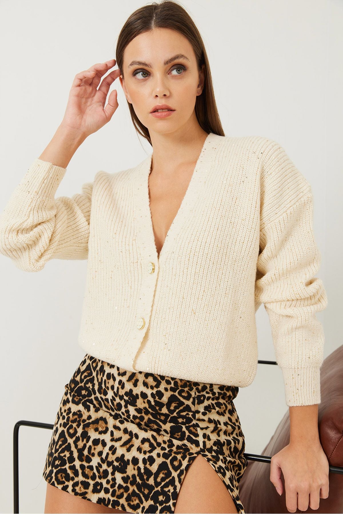 Female button detailed scaly cardigan 85001031