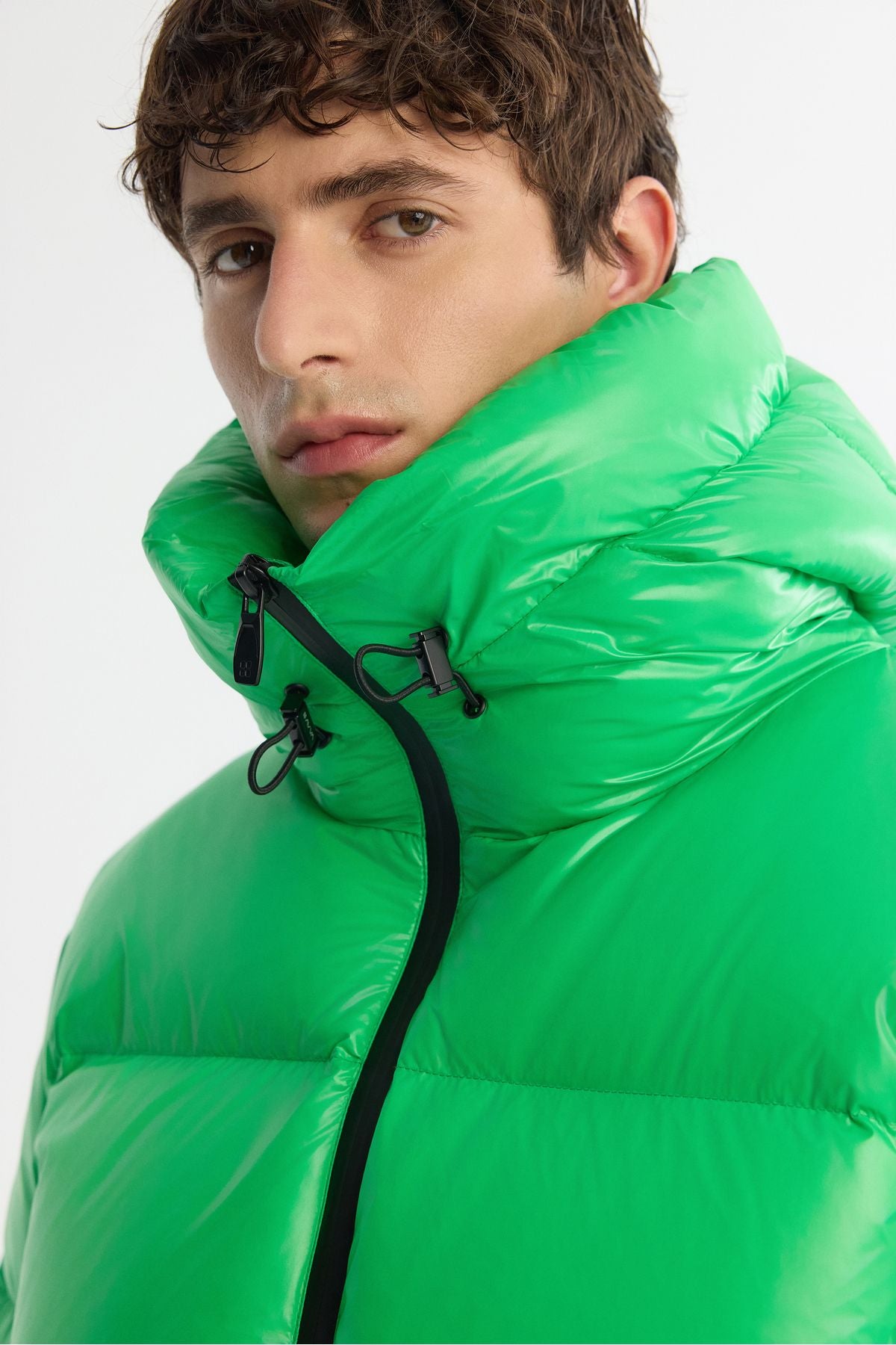 Men's green hooded goose feather water -derived windproof -20 degrees resistant swelling coat A42y6182