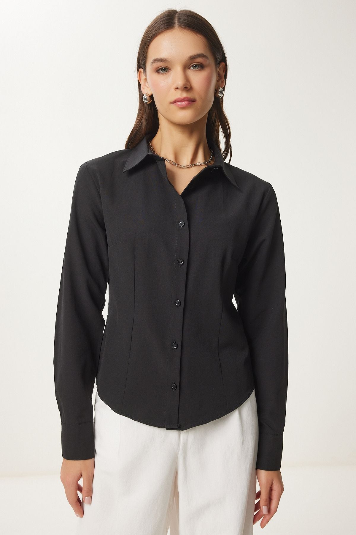 Female black button basic shirt RQ00001