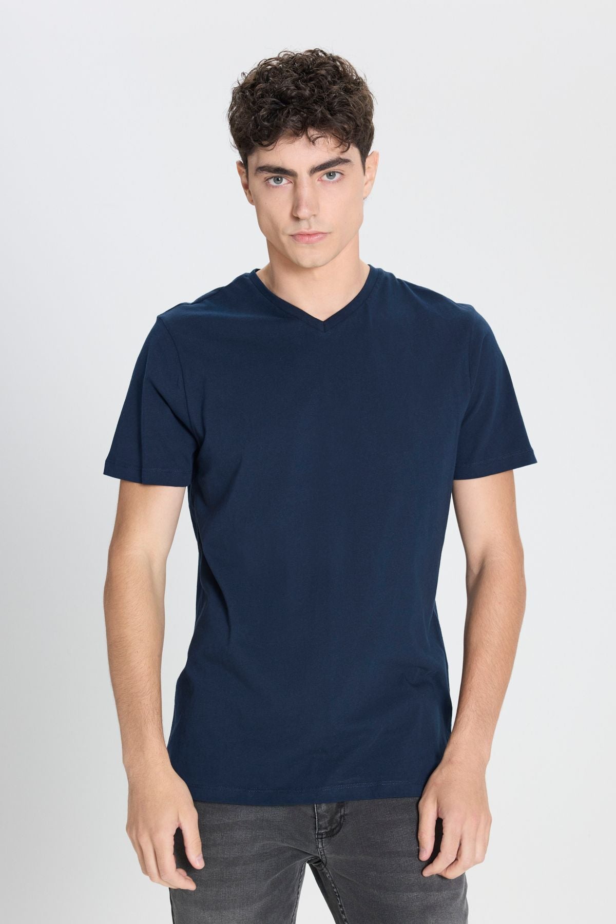 Men's 100 %cotton V -neck navy blue slim fit narrow cut T -shirt