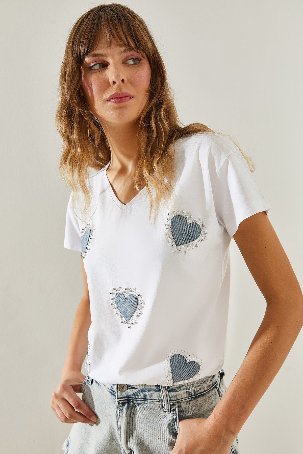 Women's V-Neck Collar Denim Heart Detailed Stone T-Shirt 60251412