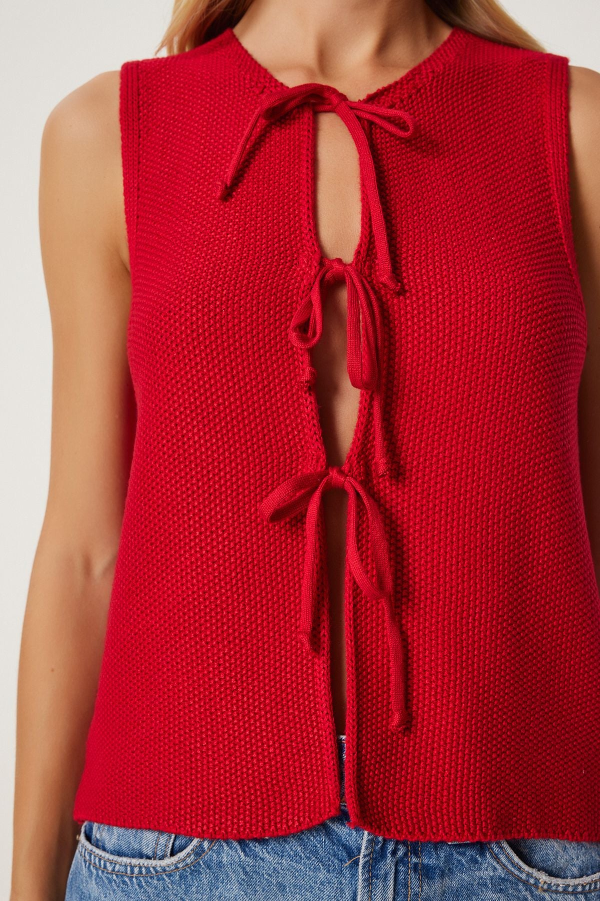 Woman Red Lacked Knitwear Vest US00923