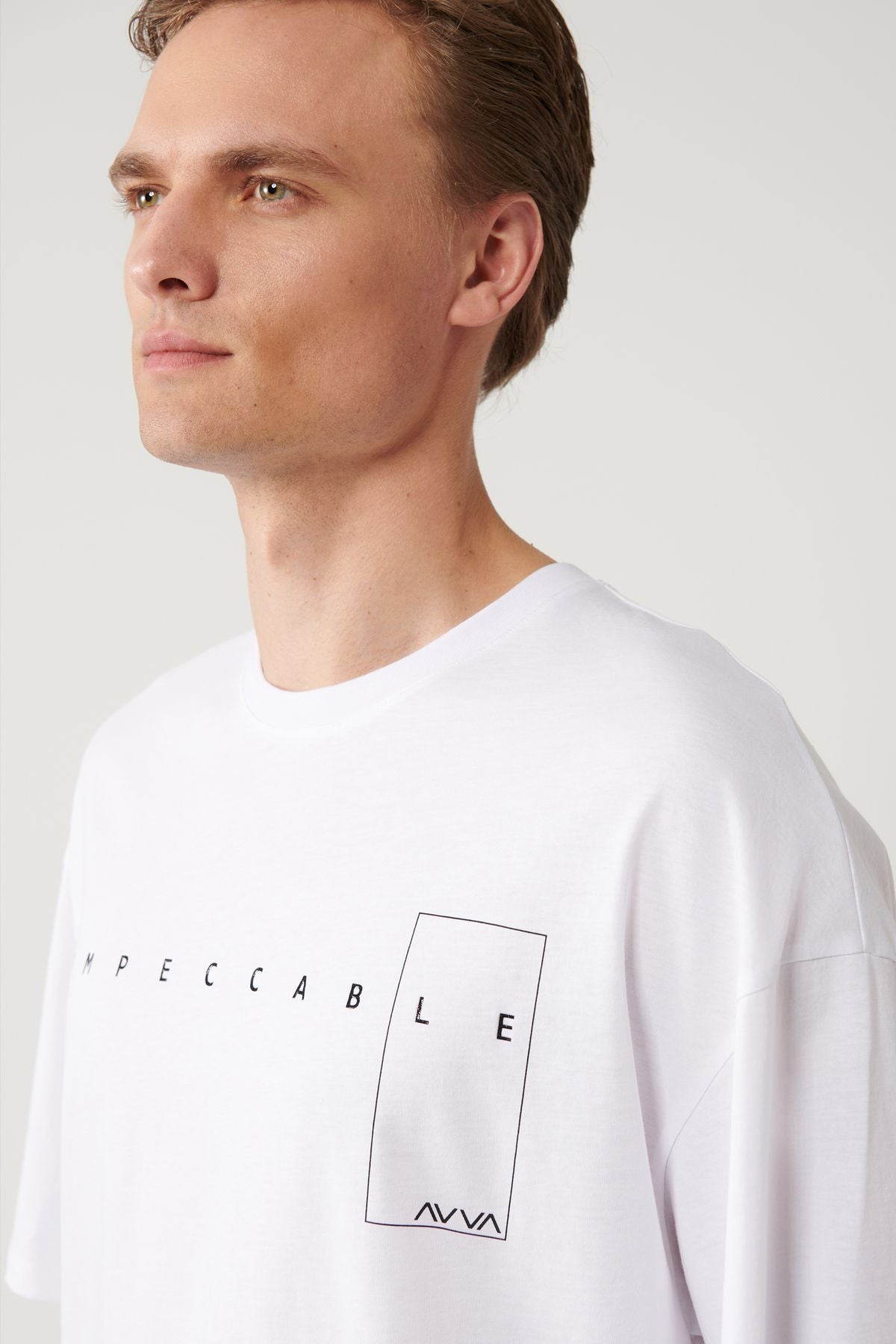Men's White 100 %Cotton Bicycle Collar Printed T-Shirt A41y1157