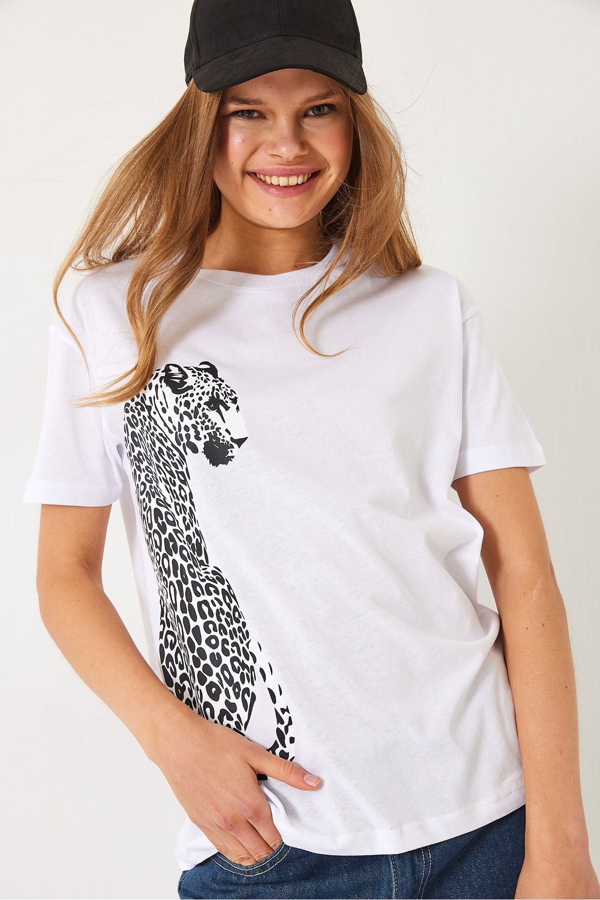 WOMEN'S SHORT SOLD LION PRINTED BASIC T-SHIRT 60602014