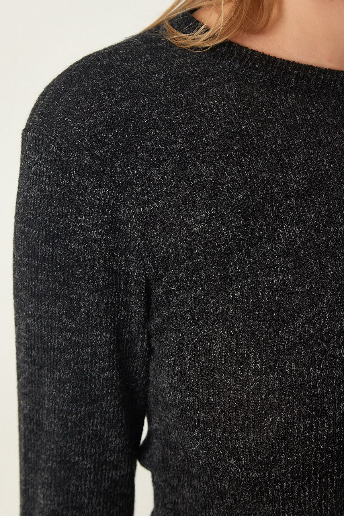 WOMEN DARK GRAY RIGHT WINDING DETAILED KNIP CIITER Sweater FN03144