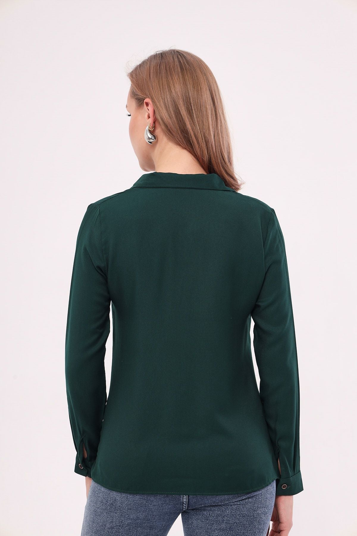 Woman Dark Green Long Sleeve Flat Shirt ARM-18Y001176