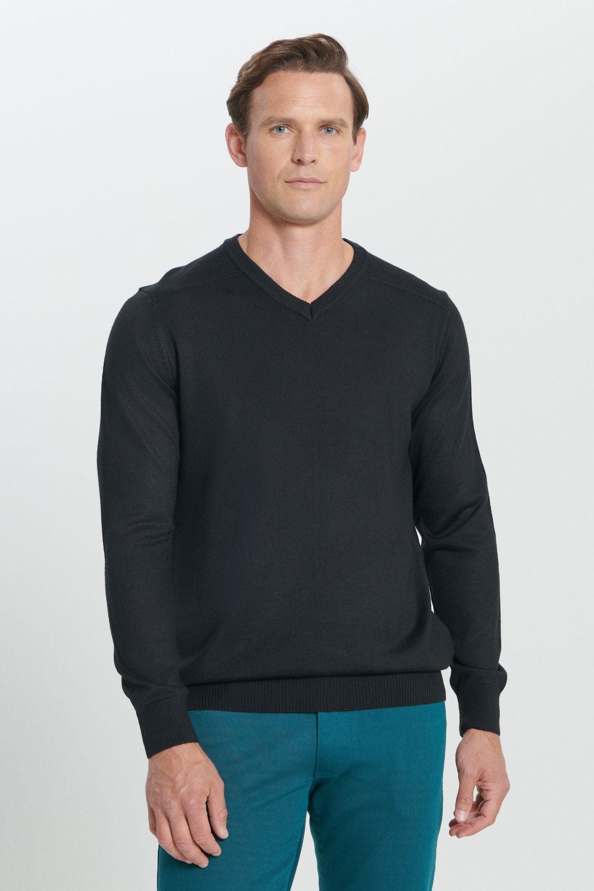 Men's Black Standard Fit Normal Cut V -Neck Knitwear Sweater